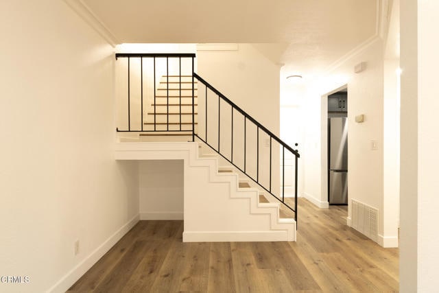 Building Photo - 364 E Bard Rd