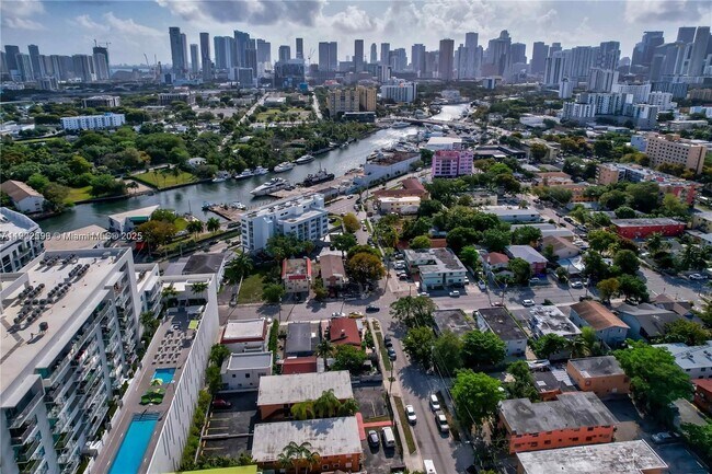 Building Photo - 1033 NW 6th St