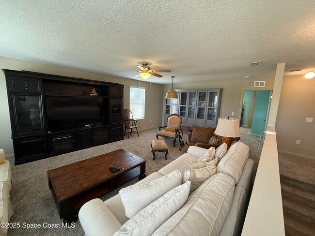 Building Photo - 1120 Swiss Pointe Ln