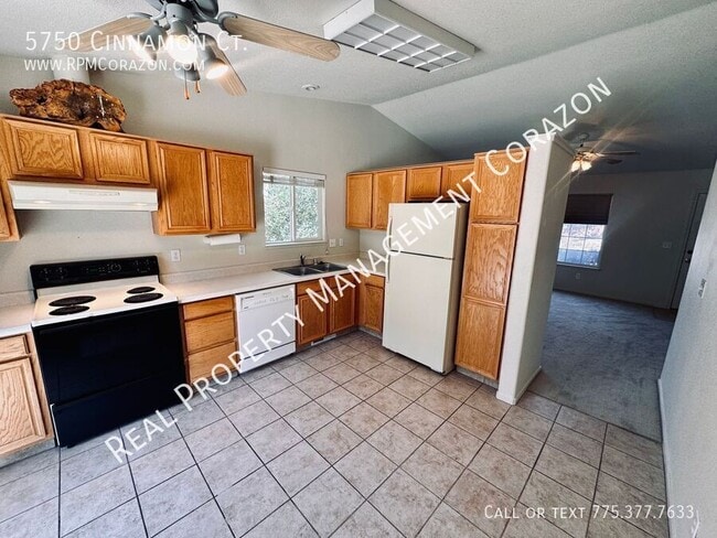 Building Photo - 5750 Cinnamon Ct
