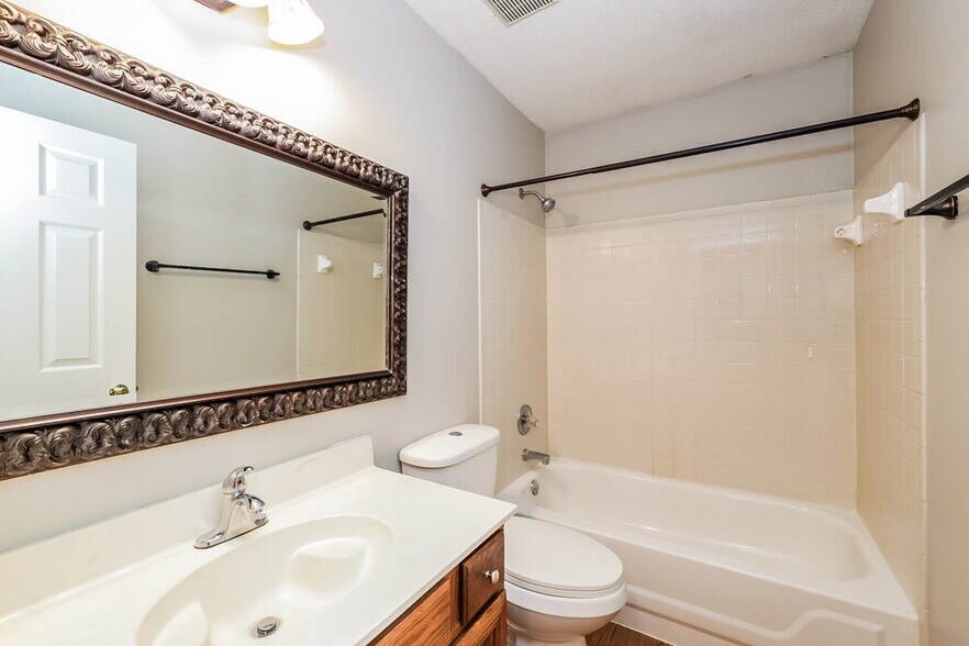Building Photo - 482 Sanga Cir W