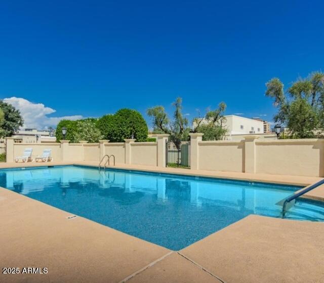 Building Photo - 6945 E Glenrosa Ave