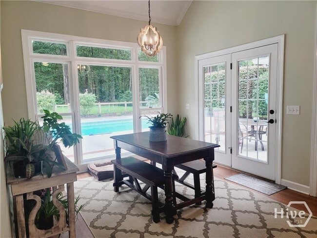 Building Photo - 104 Red Bluff Run