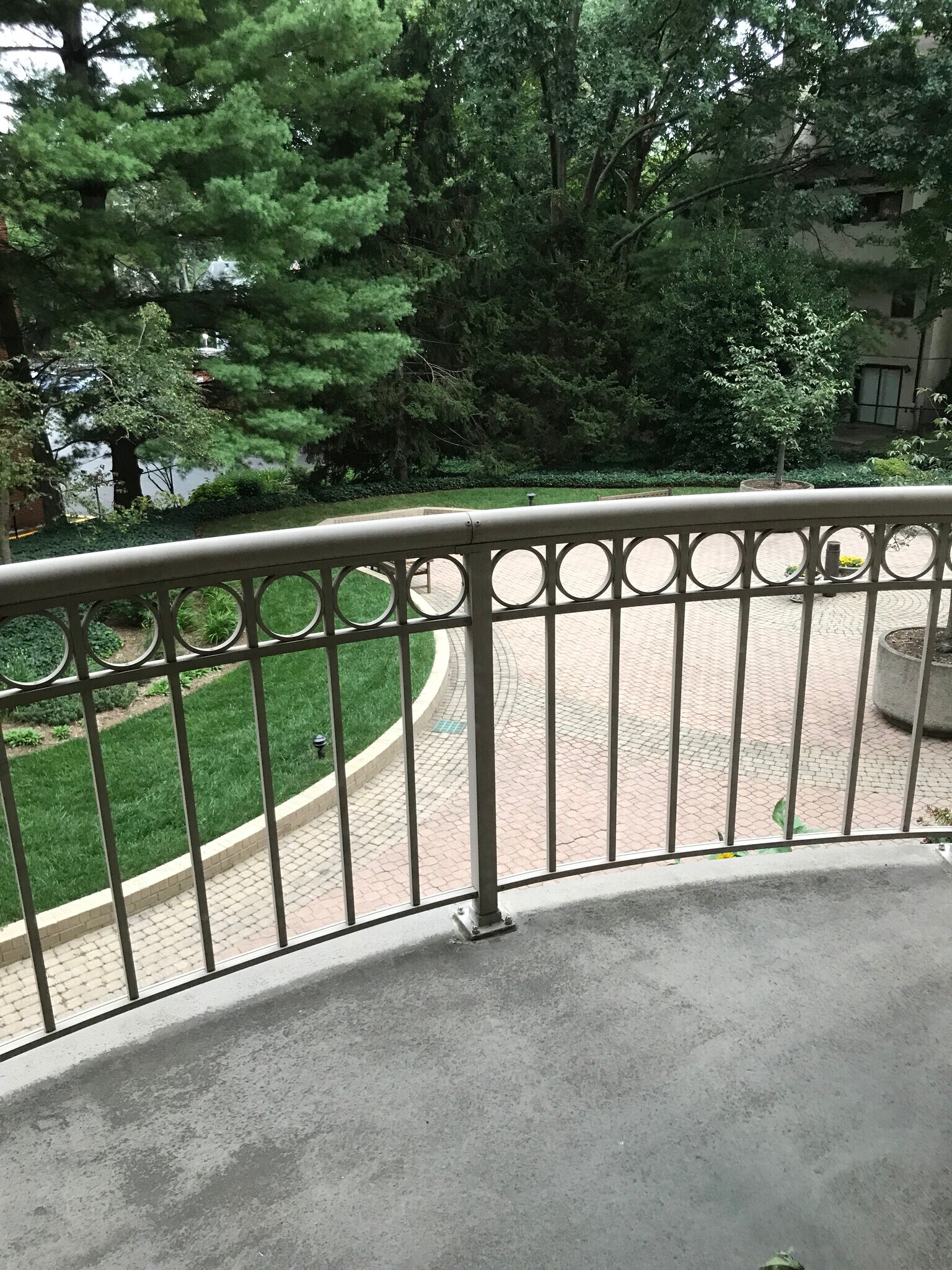 balcony - 5000 Battery Ln