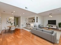 Building Photo - 816 Topsail Ln