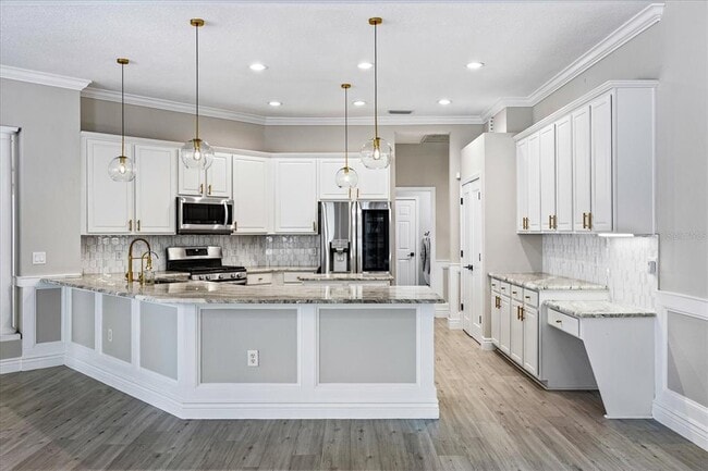 Building Photo - 12422 Creek Edge Dr