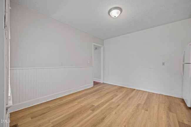 Building Photo - 1206 S 9th St