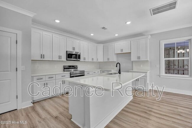 Building Photo - 602 Bladen St
