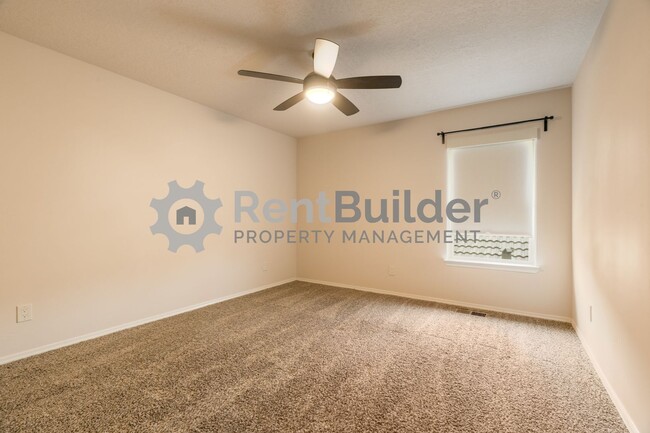 Building Photo - ***ASK ABOUT OUR HOLIDAY SPECIAL18 MONTH L...