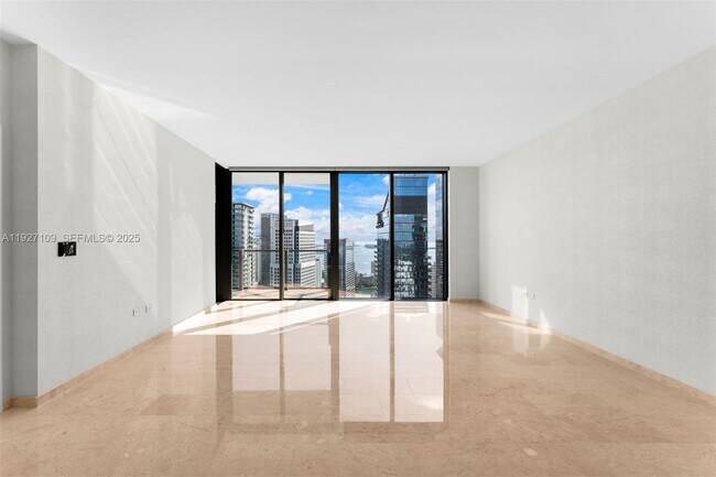 Building Photo - 88 SW 7th St