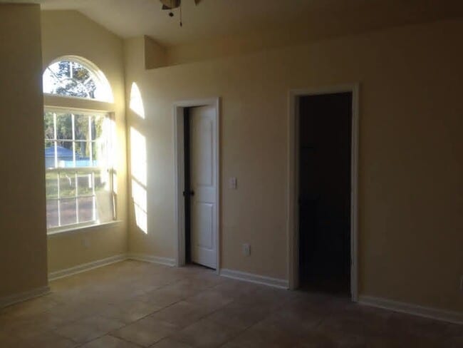 Building Photo - 239 Pecan Pointe Rd E