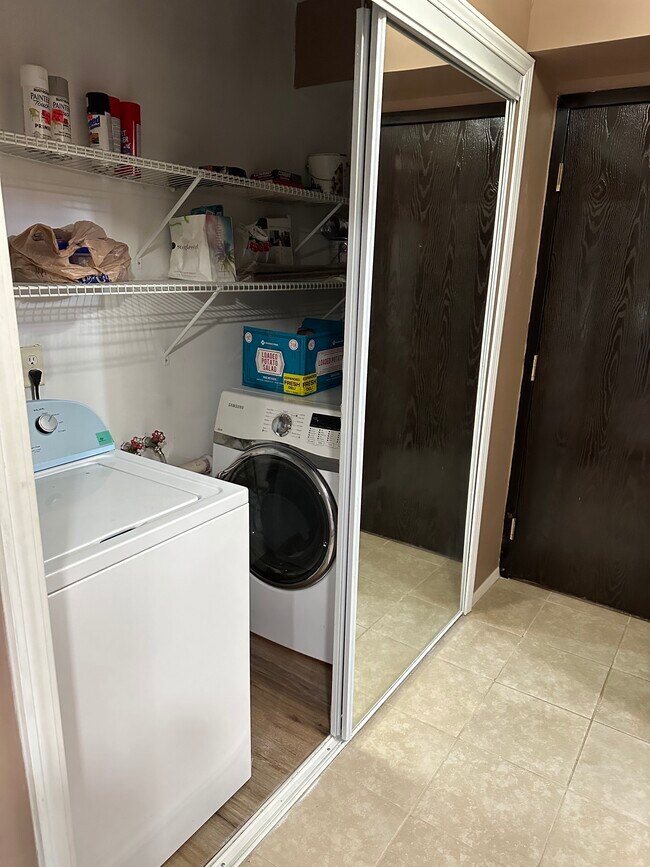 Building Photo - 30060 W 12 Mile Rd