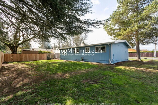 Building Photo - Fully Updated Home in Aloha - Large Yard!