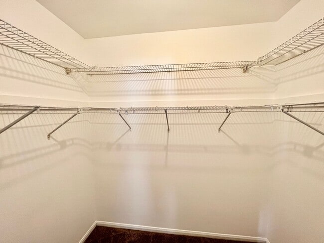 Building Photo - Fantastic 3 Bed 2 Bath Home Sitting On A Spacious Lot In Beautiful Kingston Chase