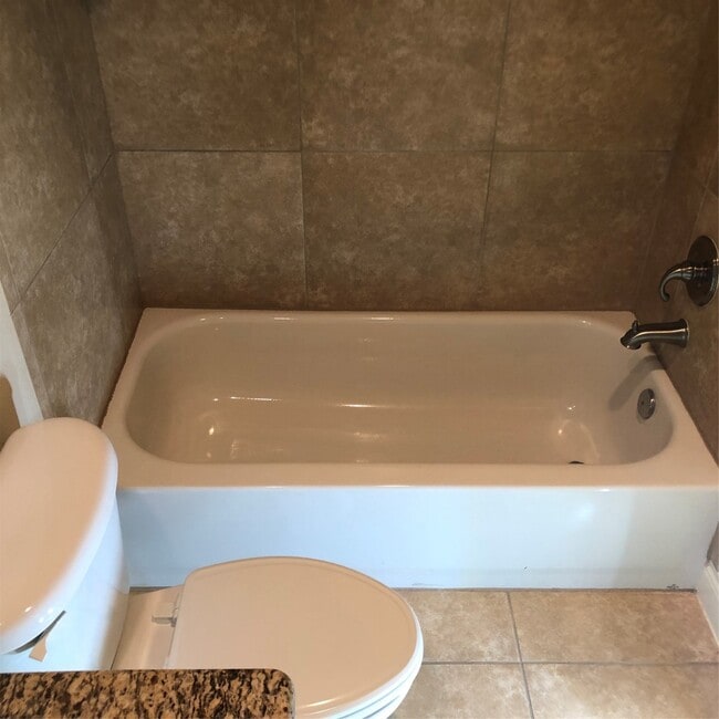 Building Photo - 3404 Nance St