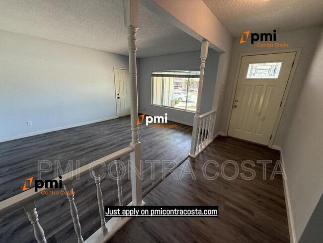 Building Photo - 1608 Norine Dr