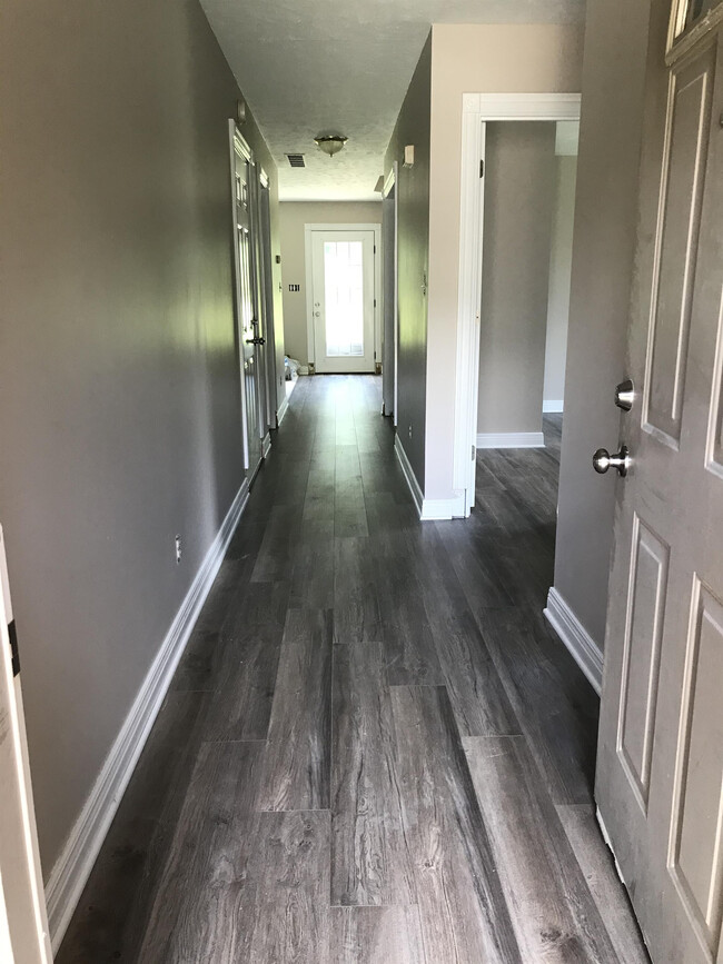 Building Photo - 7878/7884 Andee Ln