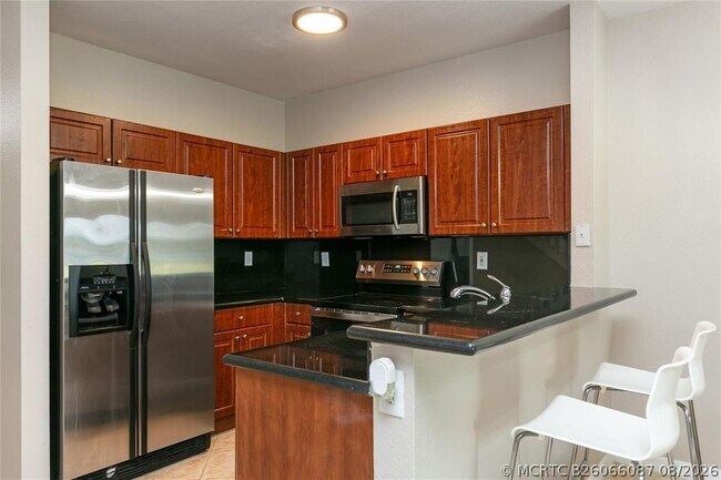 Building Photo - 4408 Woodland Cir