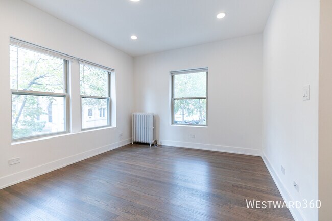 Building Photo - 6211 N Glenwood Ave