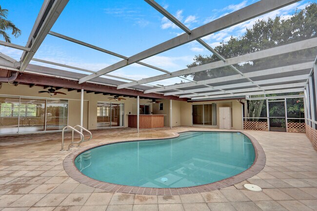 Building Photo - 4529 Square Lake Dr