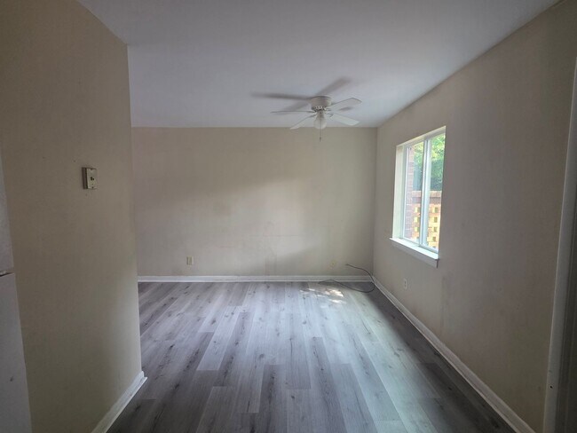 Building Photo - 1769 Tall Pines Cir