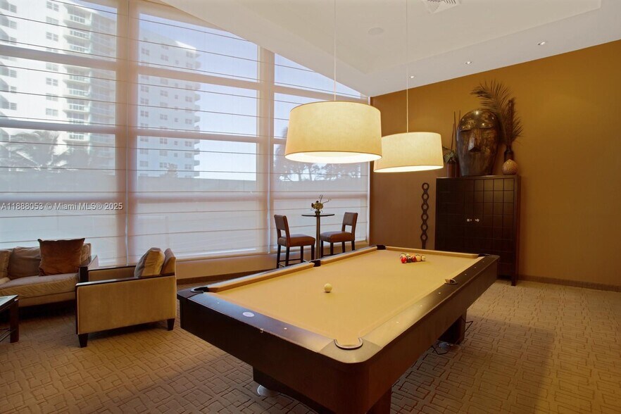 Building Photo - 3101 S Ocean Dr