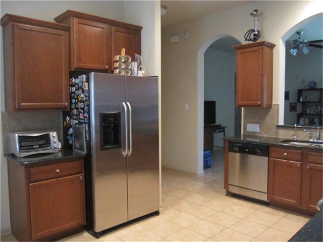 Building Photo - 26423 Longview Creek Dr