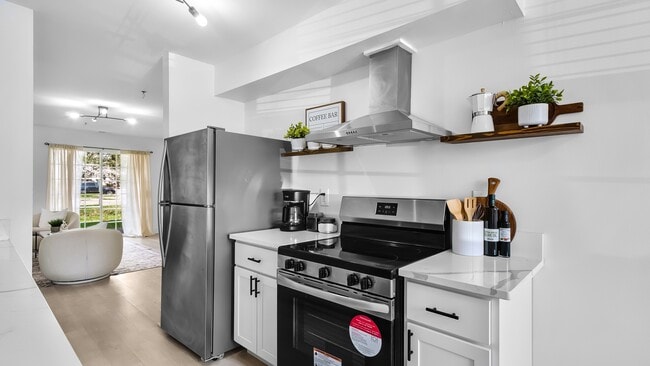 Building Photo - Trumbull Terrace