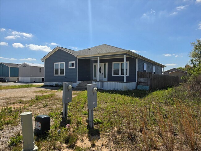 Building Photo - 2250 Rd 5732