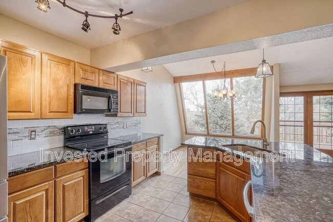 Building Photo - 12445 W Ellsworth Pl