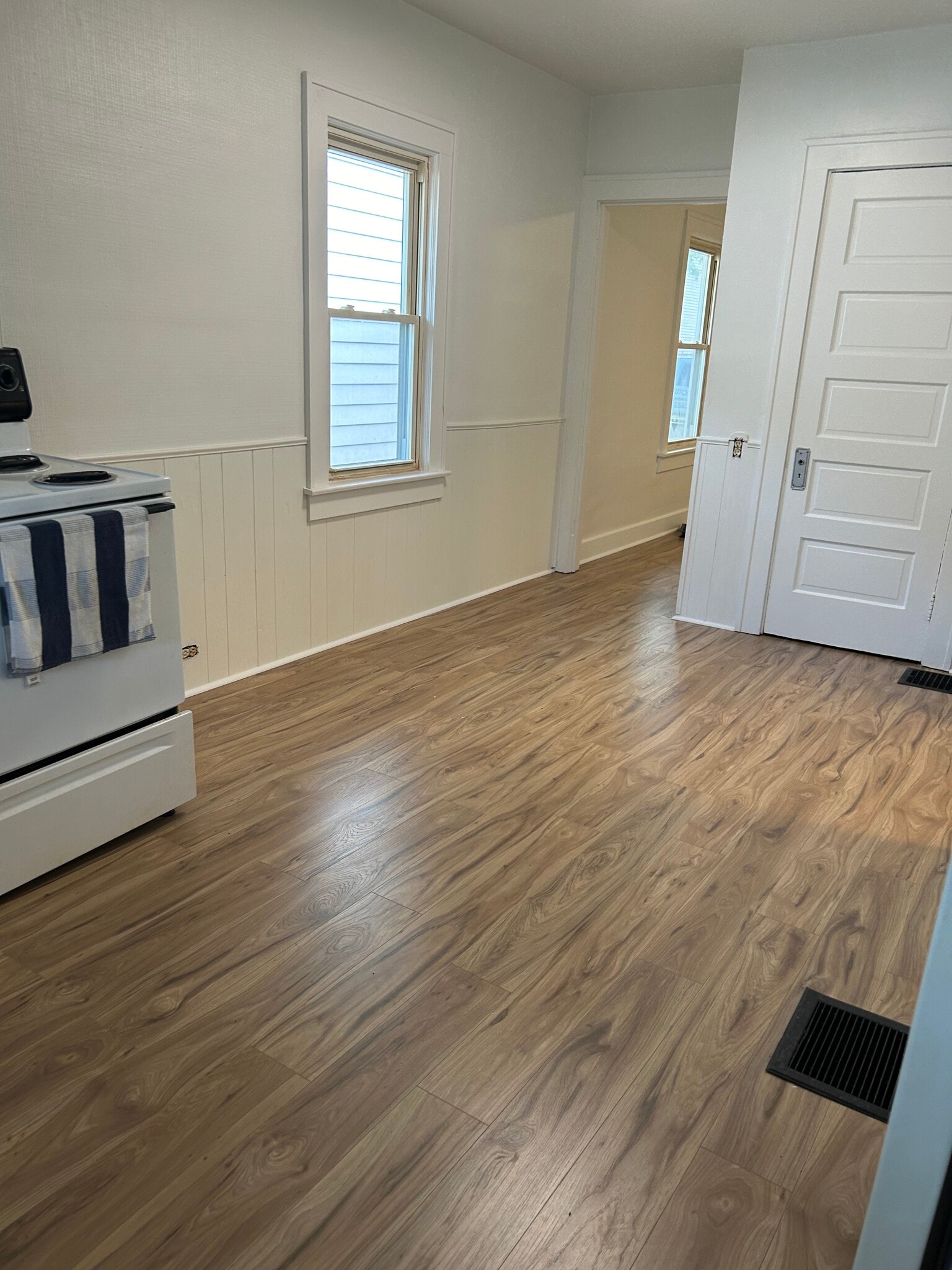 Kitchen - 816 Cleveland Ave