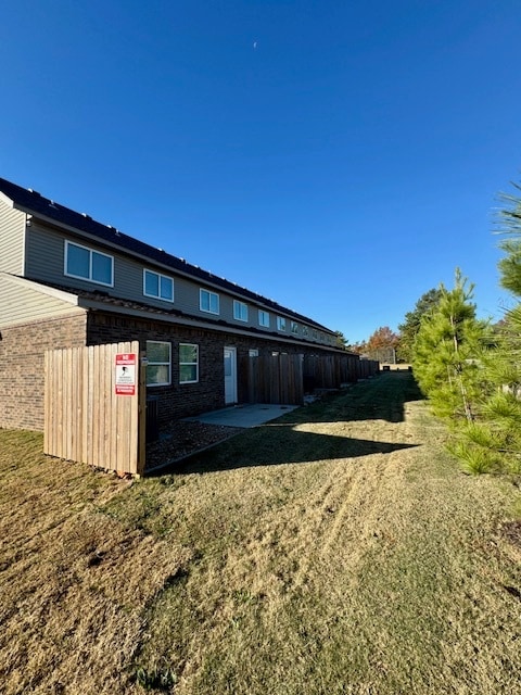 Building Photo - 2805 W Mockingbird Ln