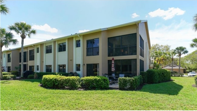 Building Photo - 5251 Heron Way