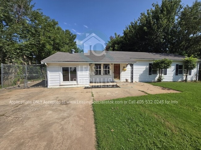 Primary Photo - Charming Del City 4 Bed 2 bath!
