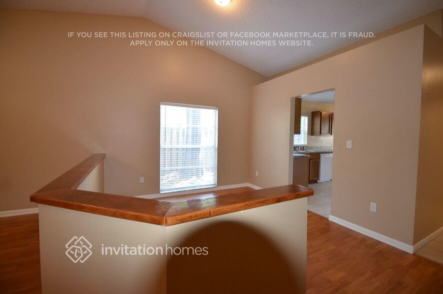 Building Photo - 8803 Hampden Dr
