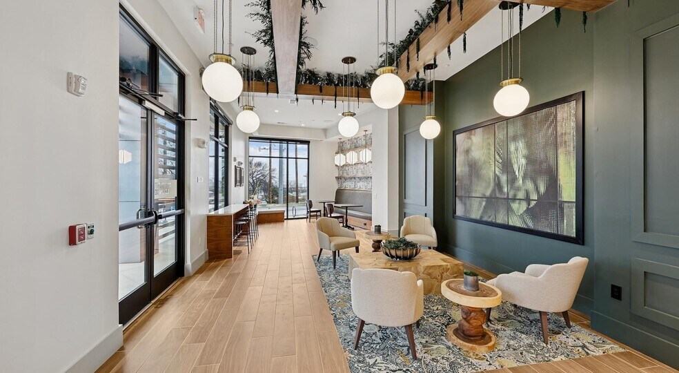 Building Photo - 1310 Hillside Ave