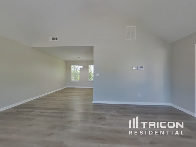 Building Photo - 4460 Idlewood Park