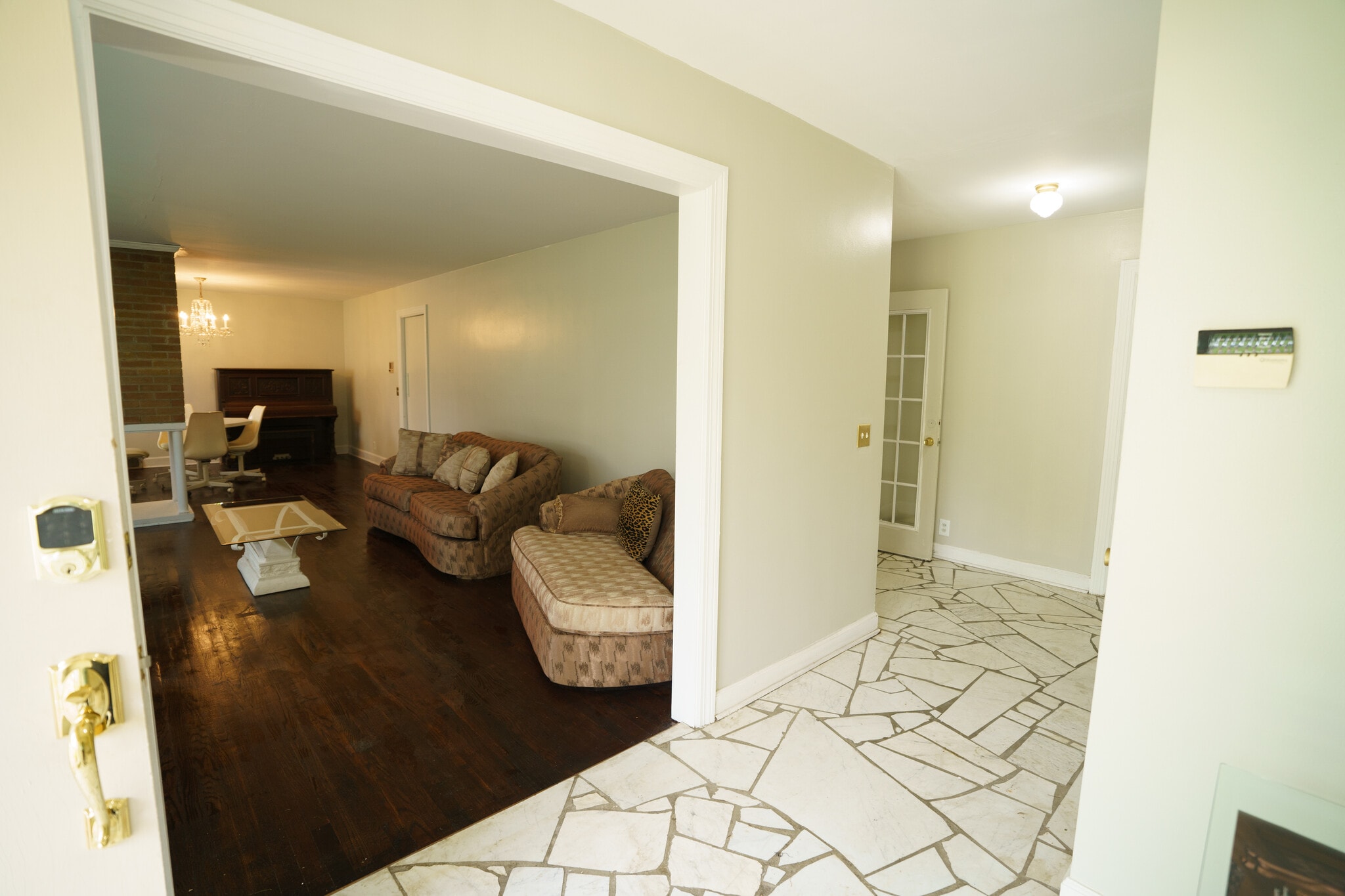 Main Entrance & Living Room - 3503 Geneva Cir