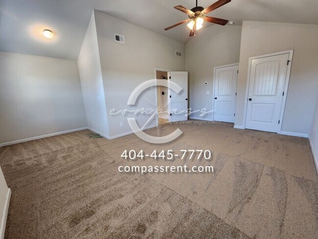 Building Photo - 1002 Mcconaughy Ct