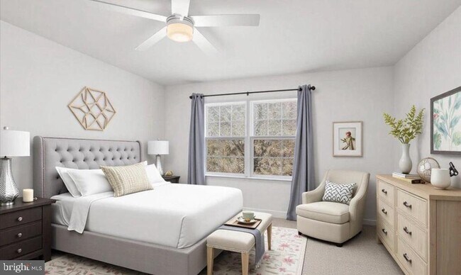 Building Photo - 10 Lenox Ct