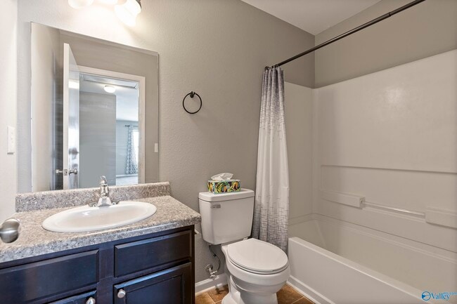 Building Photo - 271 Bermuda Lakes Dr