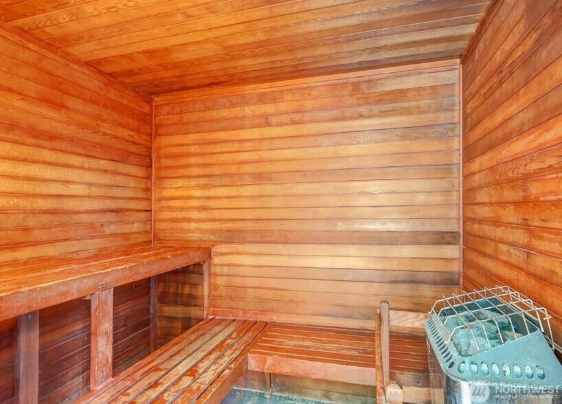 Building Photo - 16817 Larch Way