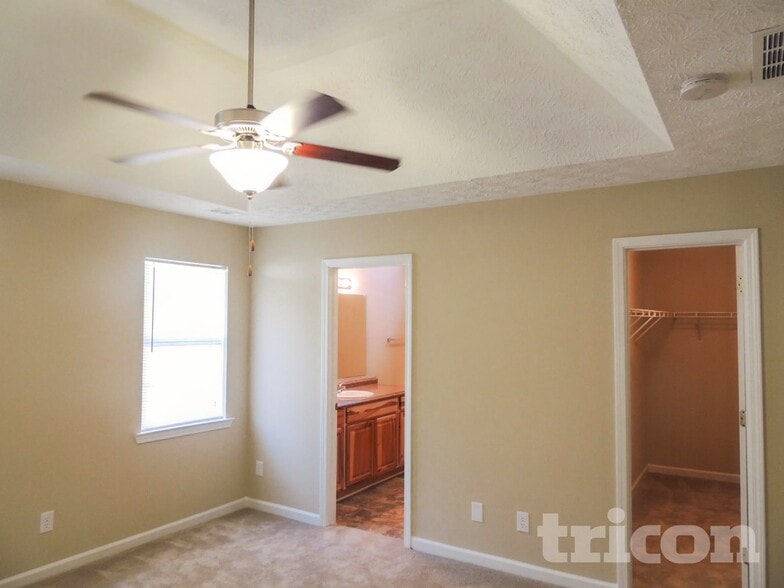 Building Photo - 1002 Mark Trail