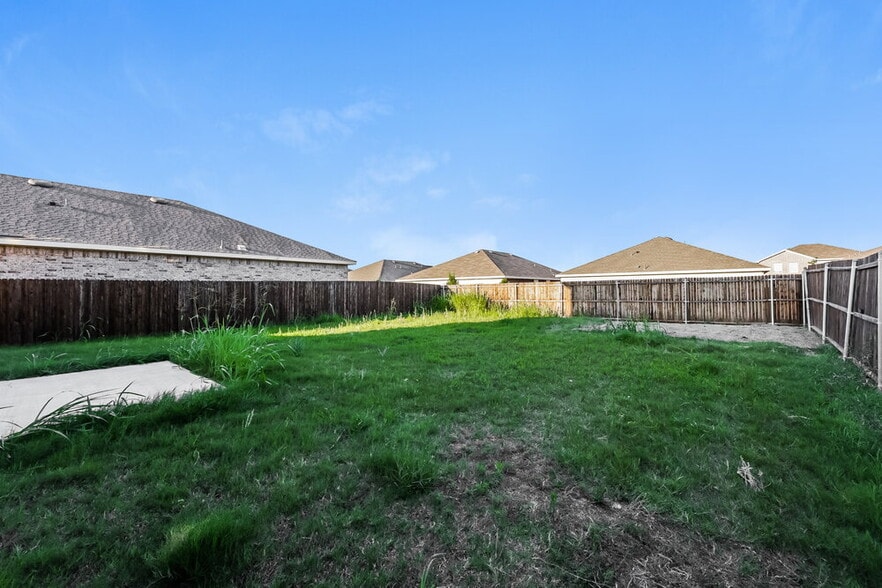 Building Photo - 10313 Castle Lyons Ln
