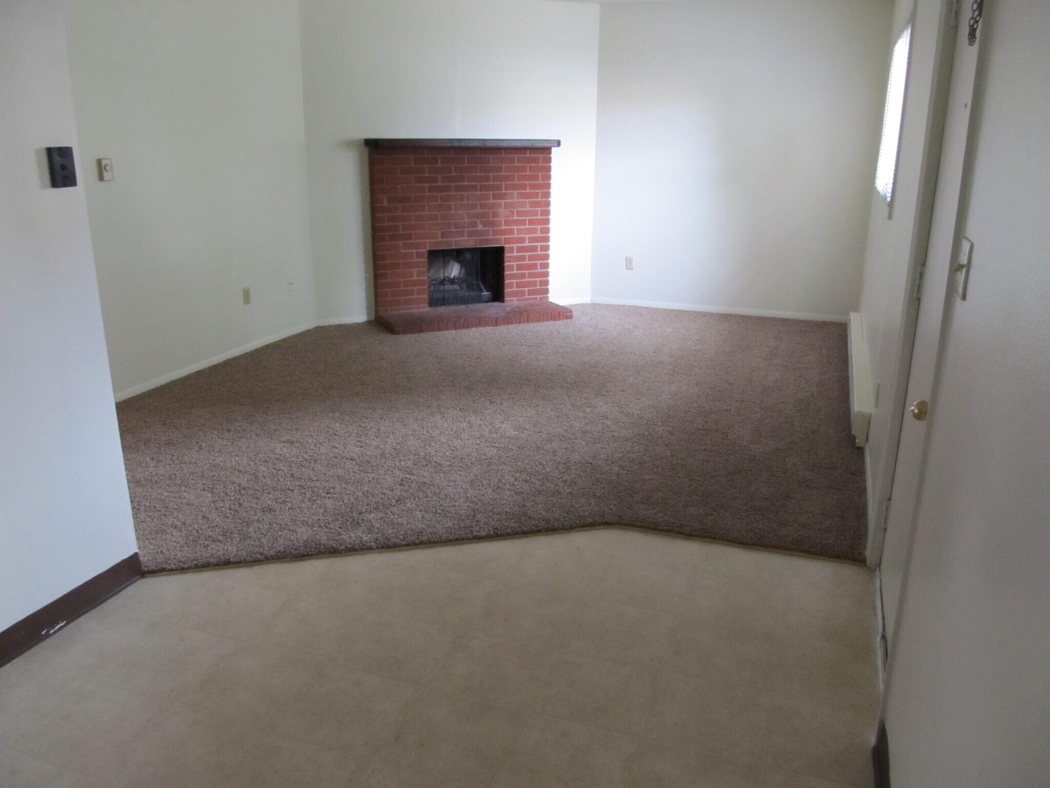 Building Photo - 116 Erickson Court