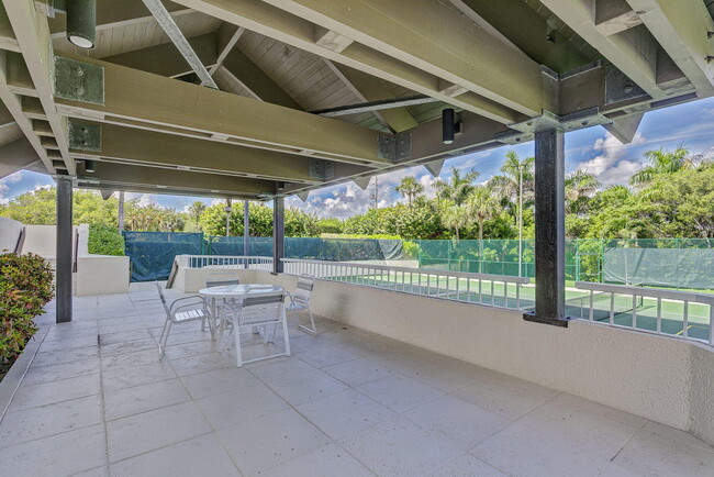 Building Photo - 5280 N Ocean Dr