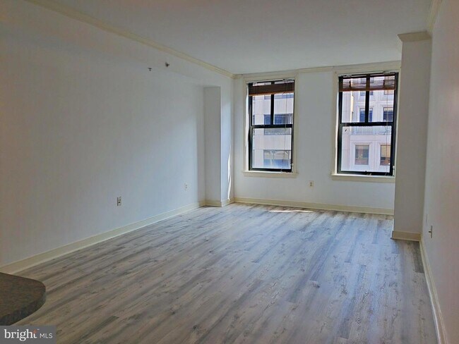 Building Photo - 631 D St NW