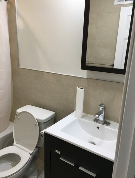 Building Photo - 4036 Reno St