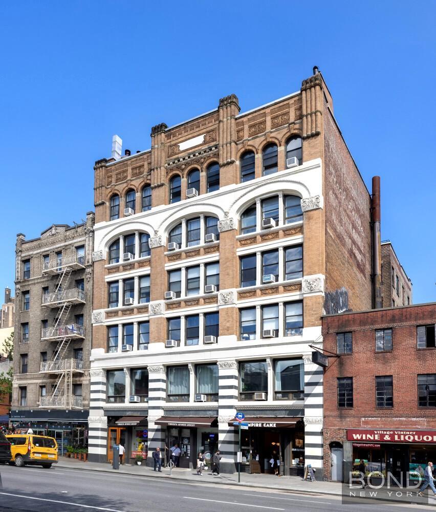 Building Photo - 450 Sixth Avenue