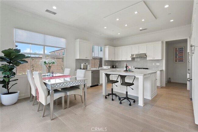 Building Photo - 108 Fisher